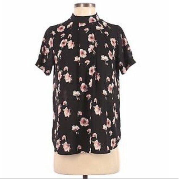 🎉4 for $20 🎉 Urban Outfitters Sienna Sky Floral Loose Fit Top size small - Picture 2 of 7